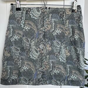 Free People Modern Femme Blue/Green Boho Paisley Print Mini Skirt, Size 4, EUC